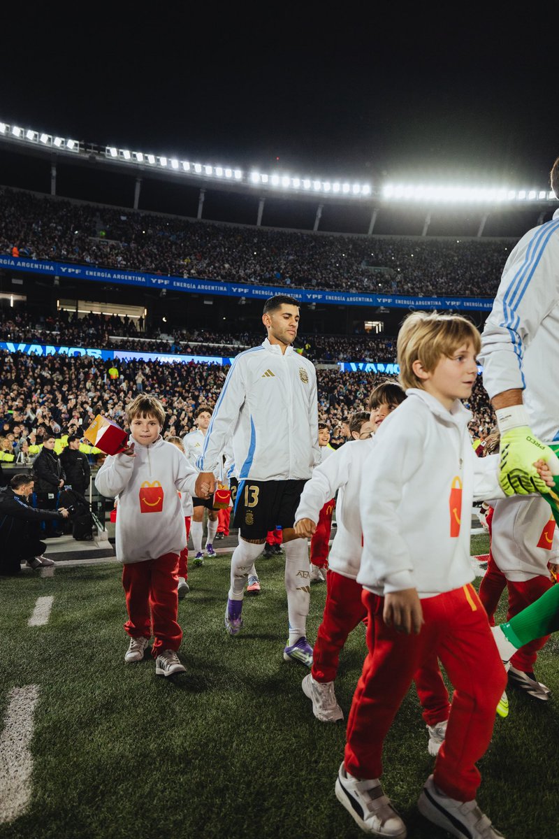 Ojalá sean eternos 🤍💙
Que lindo compartir estos momentos con ustedes 🇦🇷