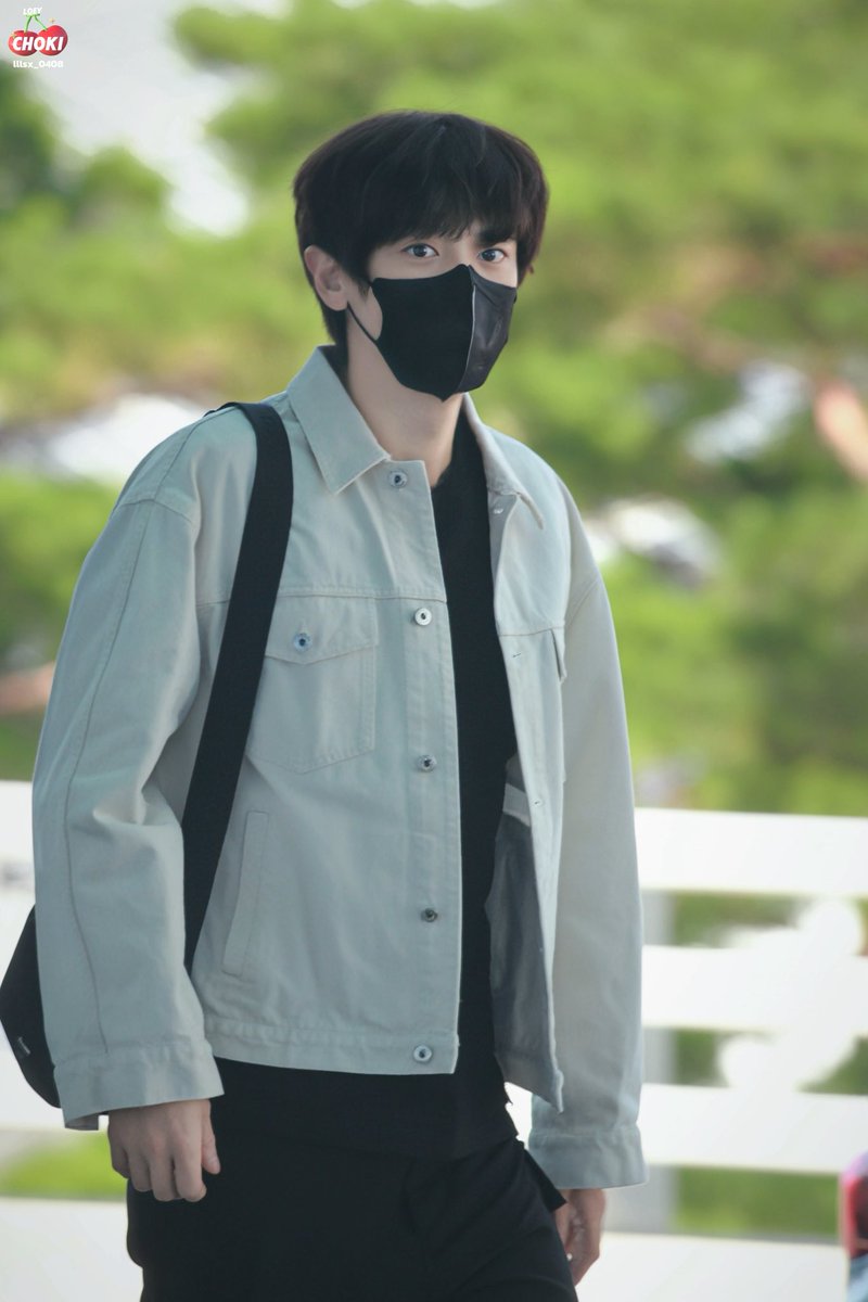 250905  ICN 인천공항✈️  출발

🍒

#CHANYEOL  #찬열 #박찬열 
#WEAREONE #EXO #엑소 
#weareoneEXO <a href="/weareoneEXO/">EXO</a>