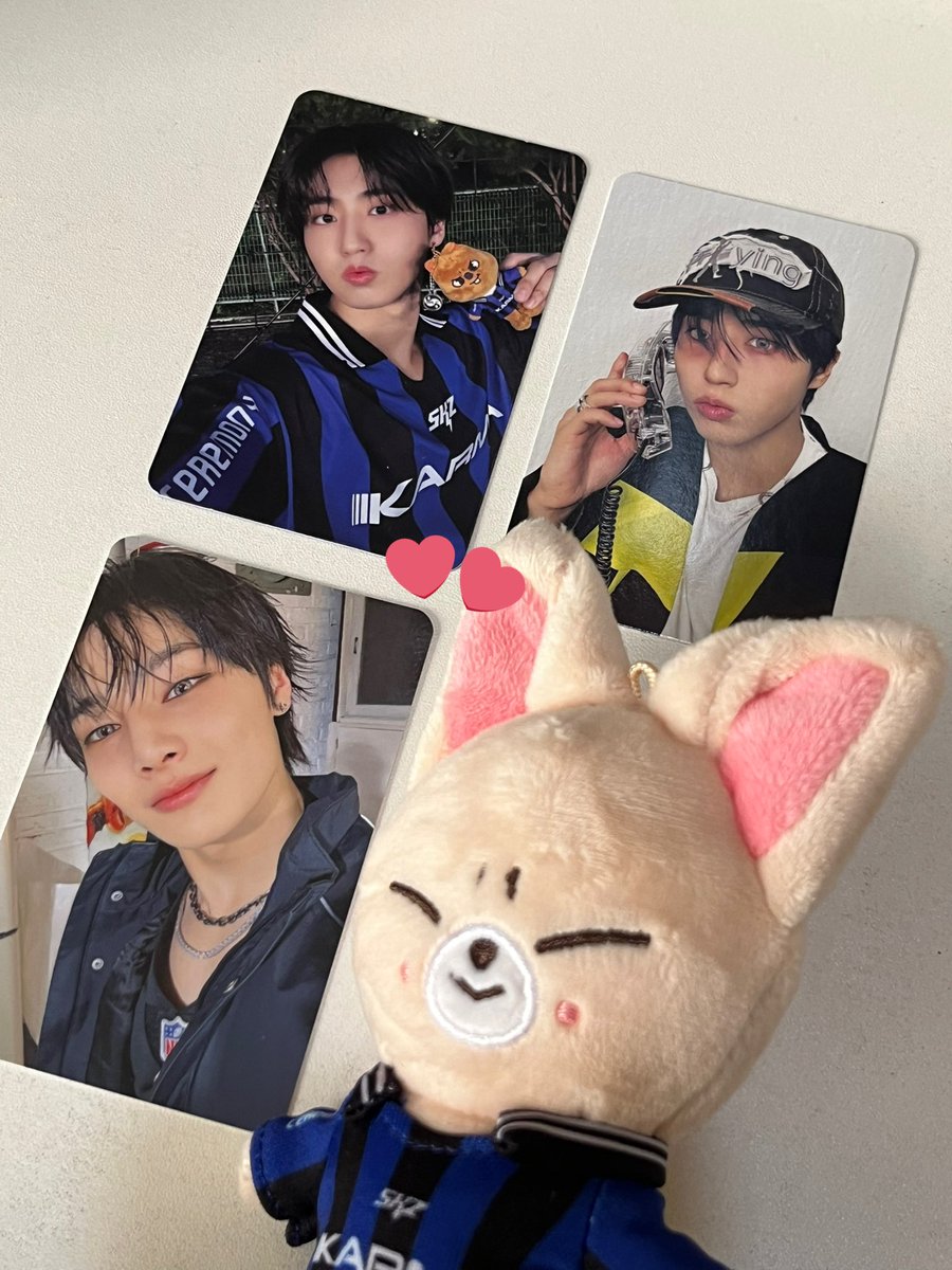 ૮ ・ﻌ・ა wtt lft skz ph

🧸 have: 
— han skzoo ver pob
— han skzoo ver pc
— i.n skzoo ver pob

🐶 want: seungmin counterparts or other seungmin KARMA pobs/pcs

— prefer onhand
— u-belt / bulacan

📦 lbc jnt or meet up
☁️ dm to trade

# stray kids karma ceremony poca photocard