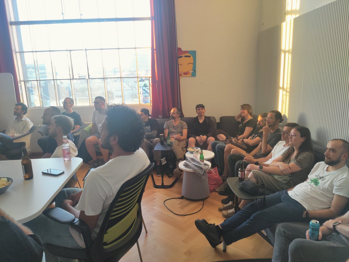 viennarb's tweet image. That's a wrap! What a wonderful night 🤗 Thank you to @platogo for hosting us!
See you all again in three months!