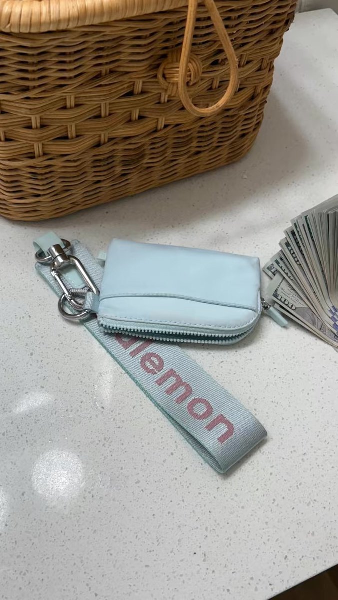 2 bands every week off x 😂
Easiest pape I get