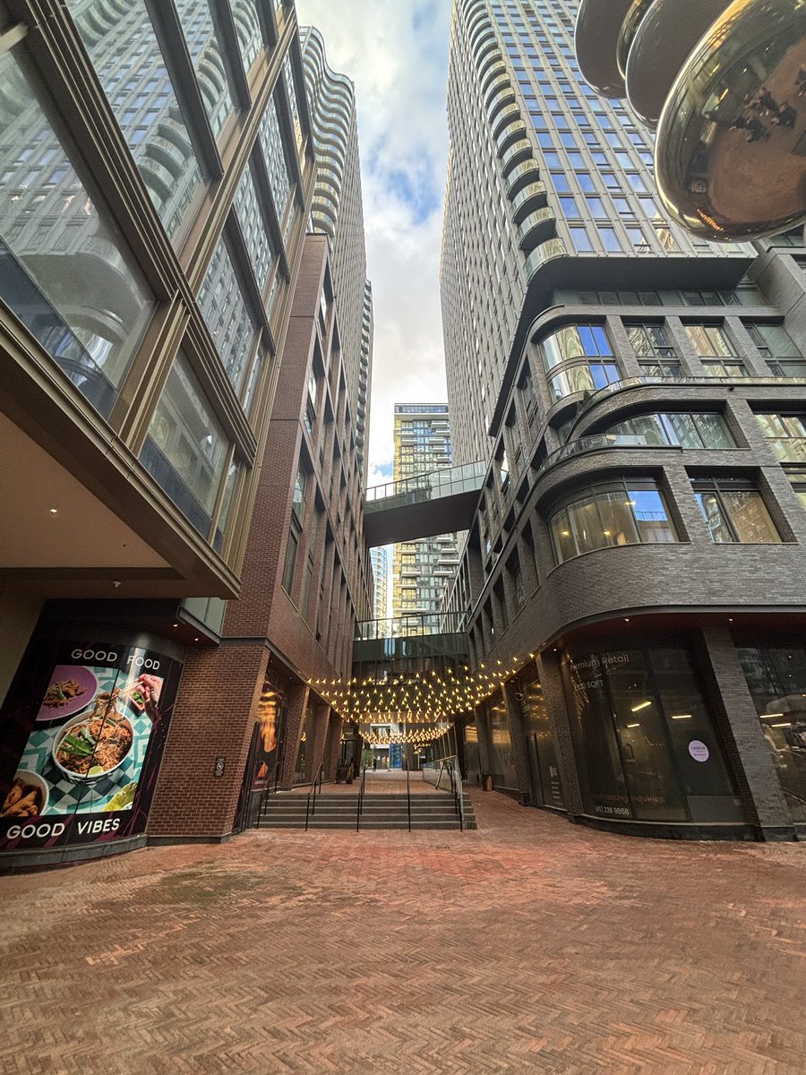 jnp_arch's tweet photo. Exploring Toronto’s urban habitat on @CTBUH  #ctbuhwalks global walking tour. How tall building living can offer a high quality of life. https://t.co/TbGLjwsAsq