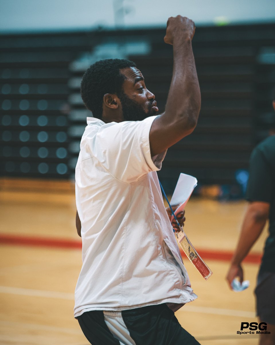 All-N-One Sports Services (@allnonesports1) on Twitter photo A rising 🌟 in the coaching world.
<a href="/BlinnMBB/">BLINN COLLEGE MBB</a> Coach Fraser <a href="/CoachSpeeedy/">Jermelle Fraser</a> spent the weekend dropping gems to the participants. We always love learning from Coach
📷 <a href="/PSGSportsMedia/">PSG Sports Media</a> caught all the intensity from different angles A rising 🌟 in the coaching world.
<a href="/BlinnMBB/">BLINN COLLEGE MBB</a> Coach Fraser <a href="/CoachSpeeedy/">Jermelle Fraser</a> spent the weekend dropping gems to the participants. We always love learning from Coach
📷 <a href="/PSGSportsMedia/">PSG Sports Media</a> caught all the intensity from different angles