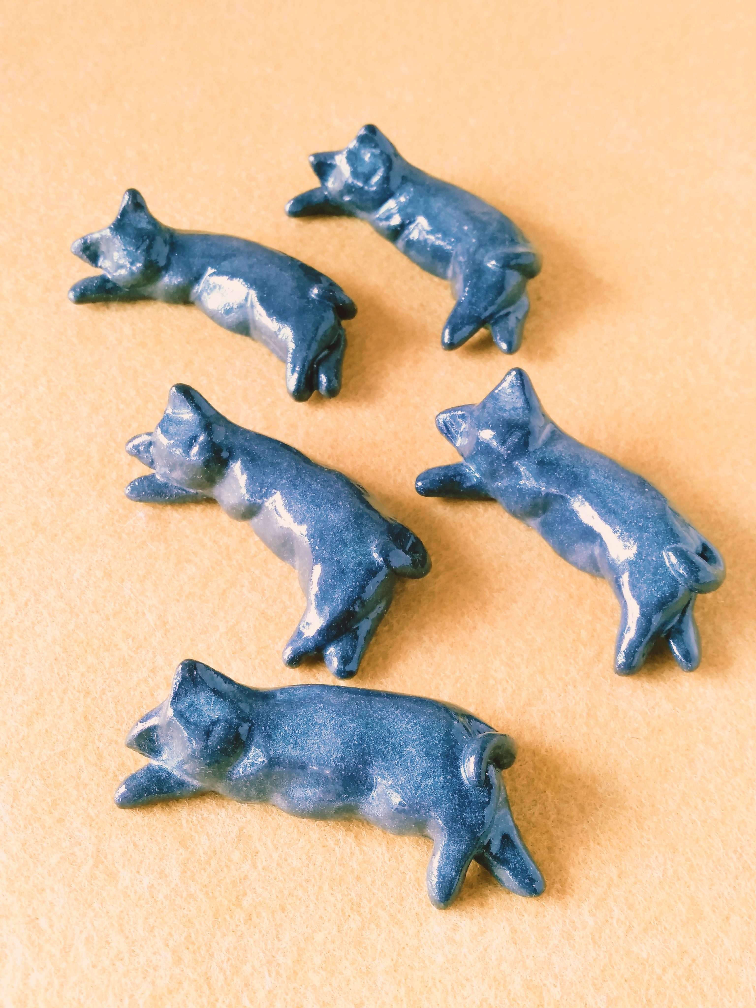 ブサ猫さんの酒盛り♡縁起物、招き猫、陶器人形、置物猫人形エキゾチックショートヘア 可愛い❤️ブサカワ猫ちゃん。縁起物、陶器人形、置物、招き猫