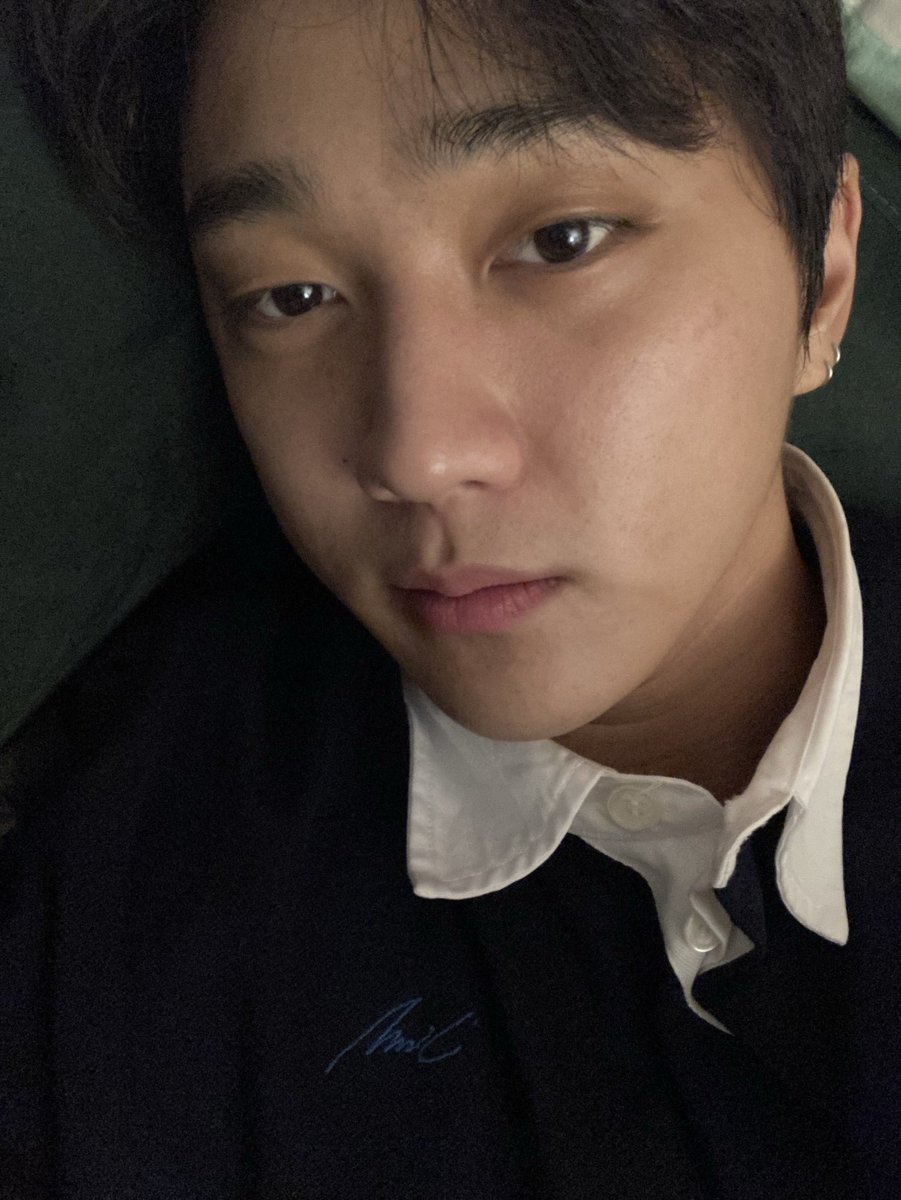 250905 
🦊💌
01.19 ~ 01.36 AM

오늘 합주도 끝~~~ 
Today's ensemble is over, too 

집 오자마자 완피 
As soon as I got home, it was a complete skin 

완전 피곤하다는 말 
I'm so tired