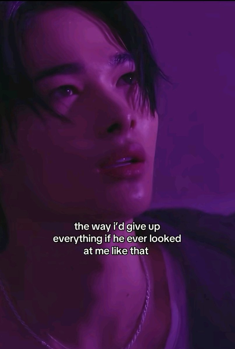R0CKSTARIKI's tweet photo. I MEAN LOOK AT HIM . 😔 https://t.co/ZymTkTmkEP