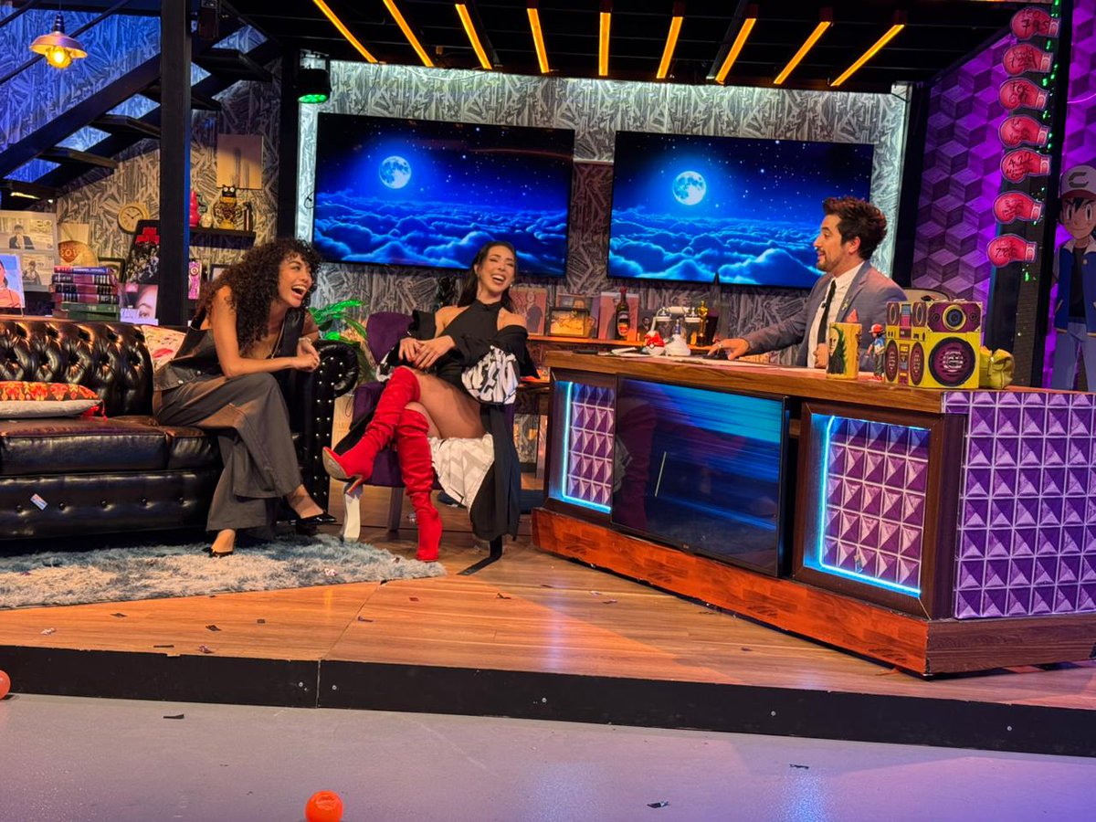 multimediostv's tweet photo. Hoy compartimos programa con la increíble Elyfer Torres🙌💫 ¡Qué gustazo tenerte aquí en #SNSerio!

En vivo por #Canal6 ➡️ https://t.co/Ldy2UsFfcw https://t.co/64NwagHKbK