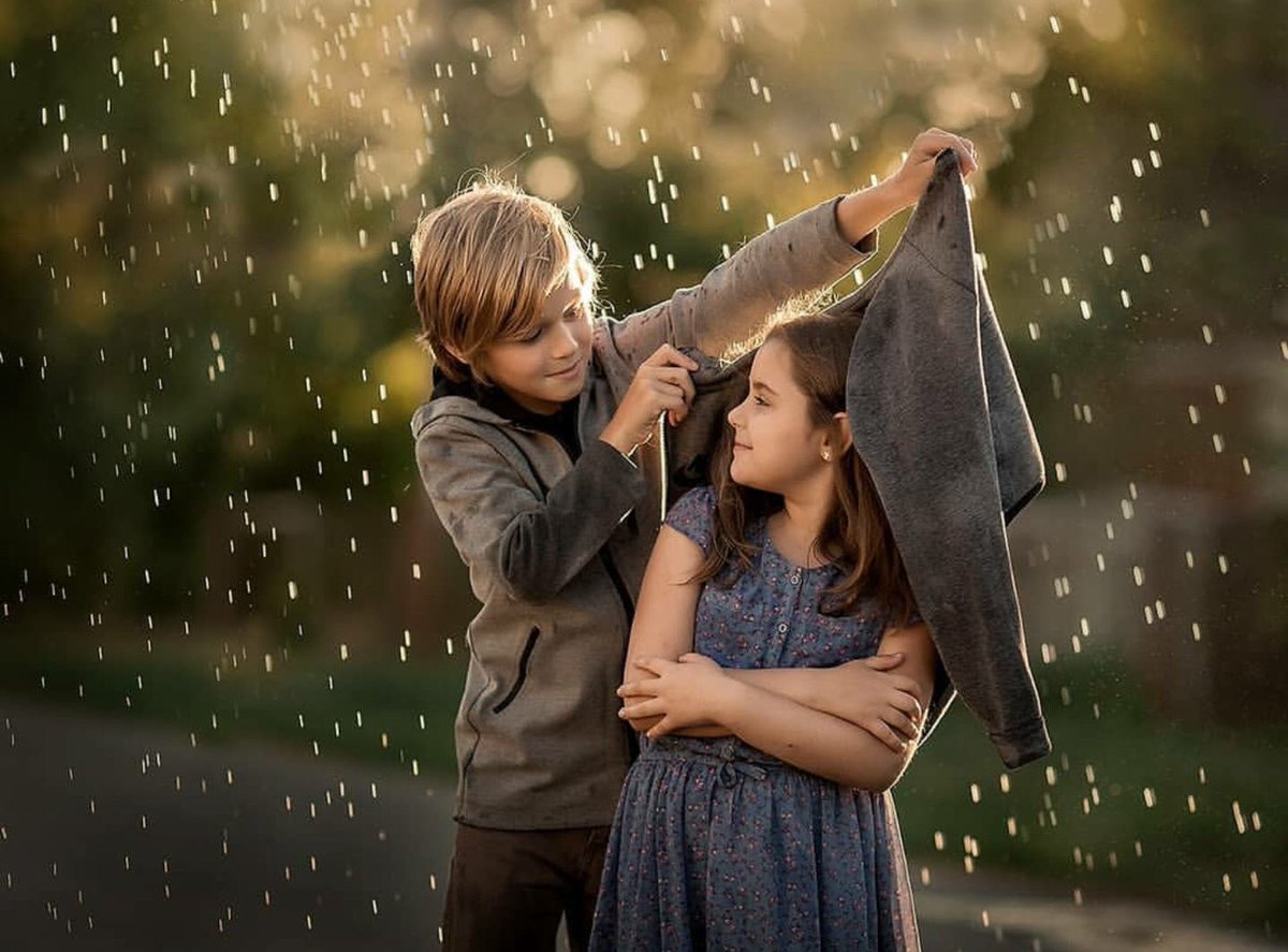 ~~
Sizin iyiliğinizi sizden önce düşünen kişileri, 

Kalbinizin en güzel yerine koyun...