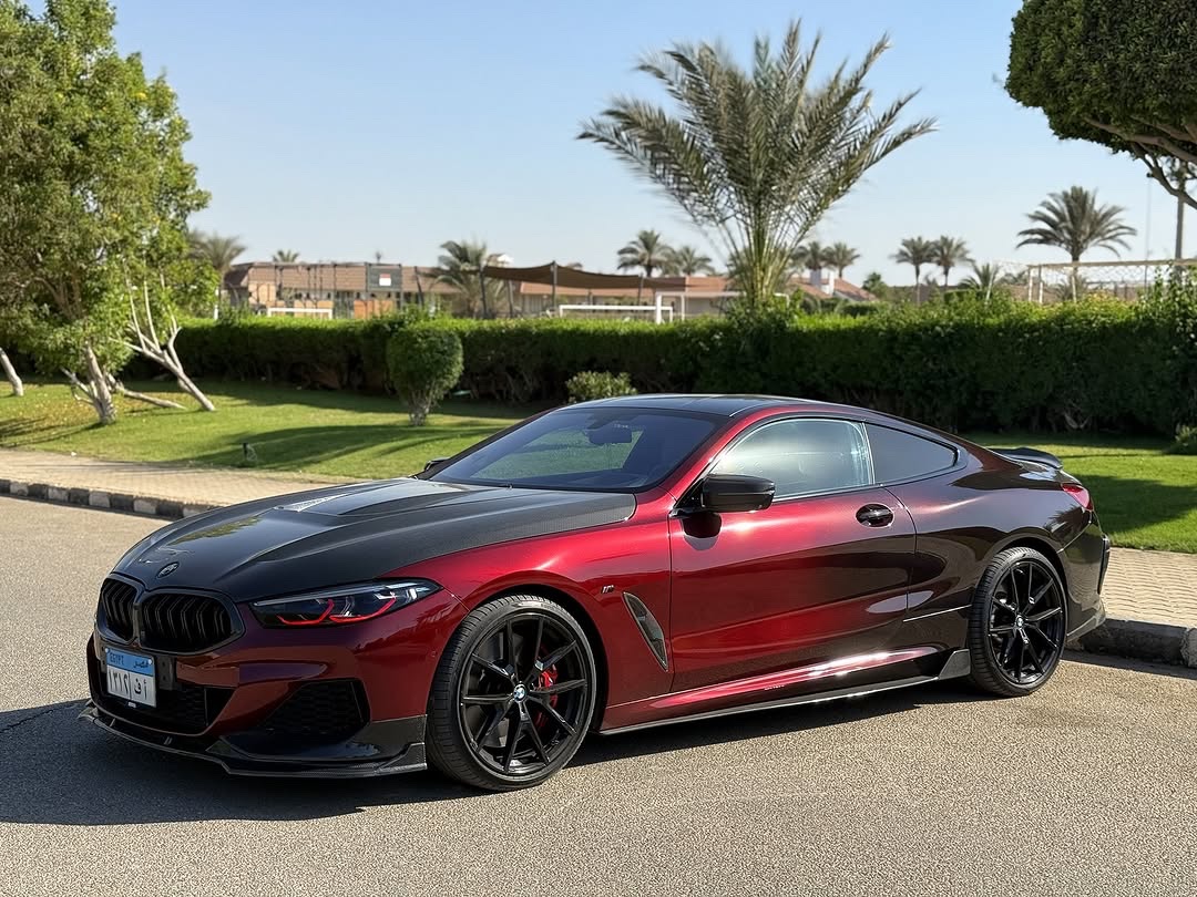 TheAutoHub's tweet photo. BMW M850i🖤❤️ https://t.co/GkHEELeyHc
