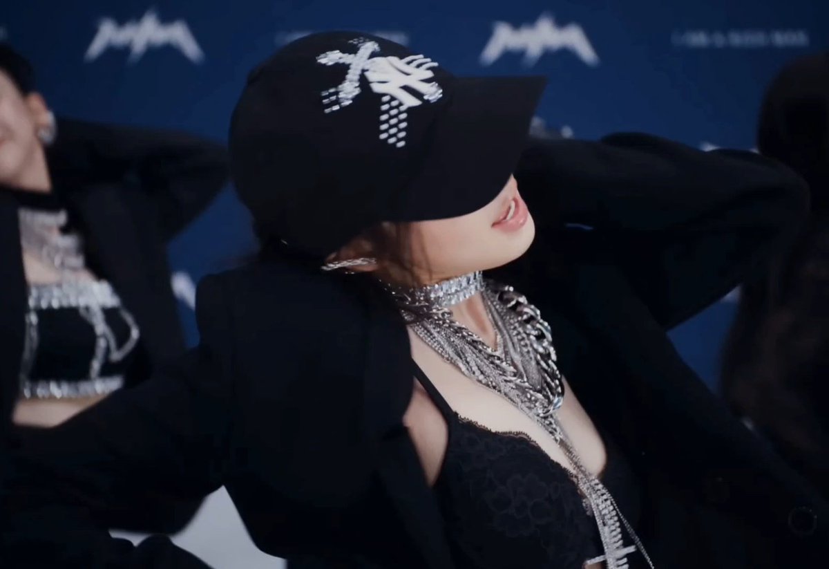 urmoon_aeri's tweet image. HOT GIRL GISELLE