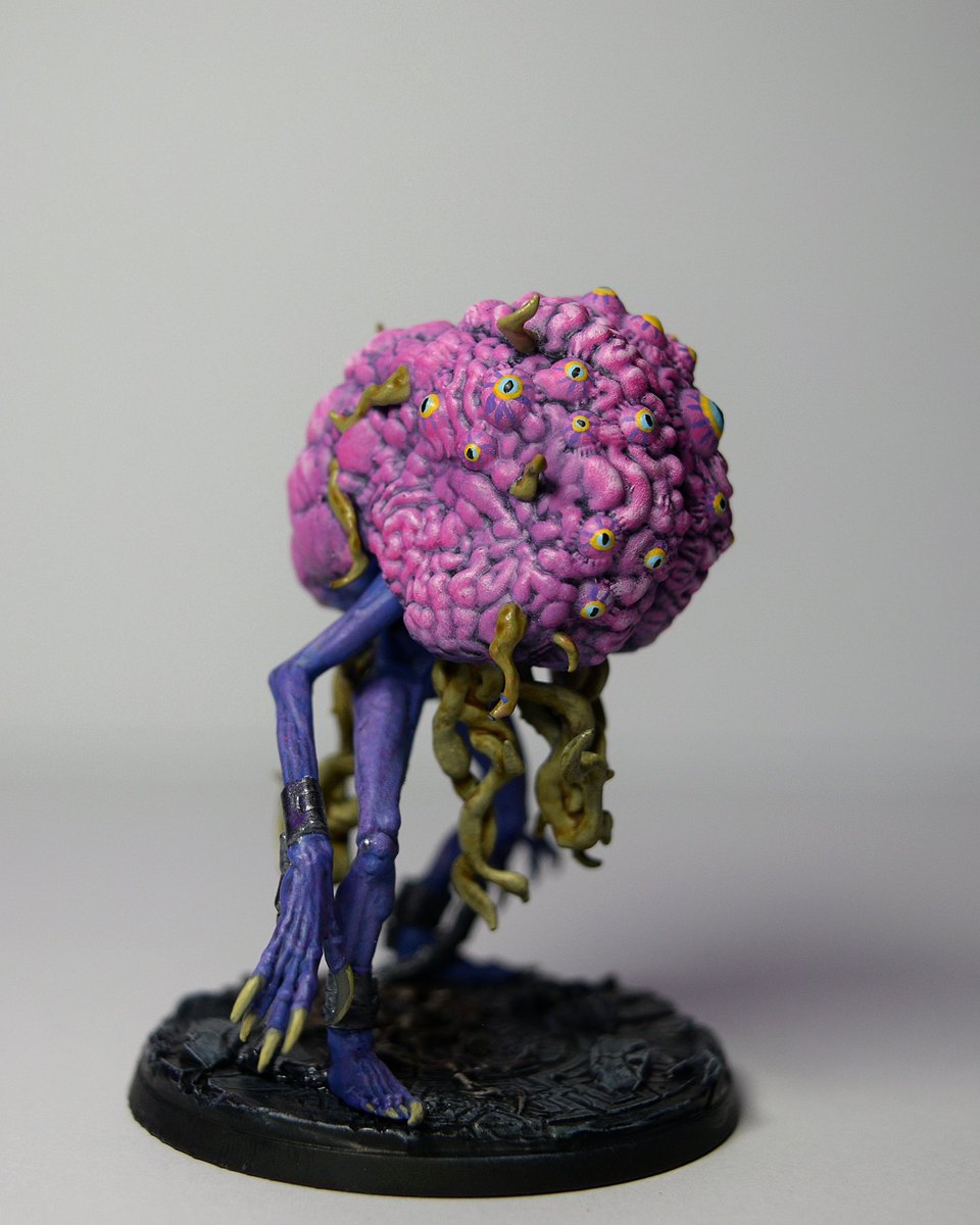 shrugggow's tweet photo. Intellect devourer for dungeons and dragons! Love this mini, very proud and I feel like I’m making good progress! https://t.co/EG1bDQGykI
