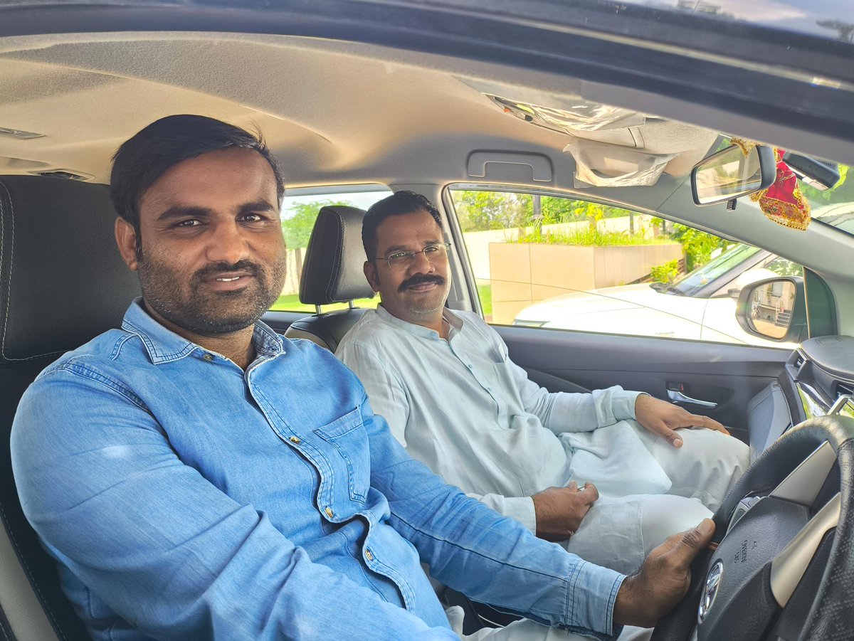 gssjalore's tweet image. @BJYMinjalore के जिला उपाध्यक्ष, मेरे छोटे भाई समान, एक बेतरीन साथी, अजीज मित्र @SinghAchalpur जी को जन्म दिवस की हार्दिक बधाई एवं शुभकामनाएं।।
आप सदैव मुस्कुराते रहे और जीवन मे उत्तरोत्तर प्रगति करते रहे।।
#gssjalore
