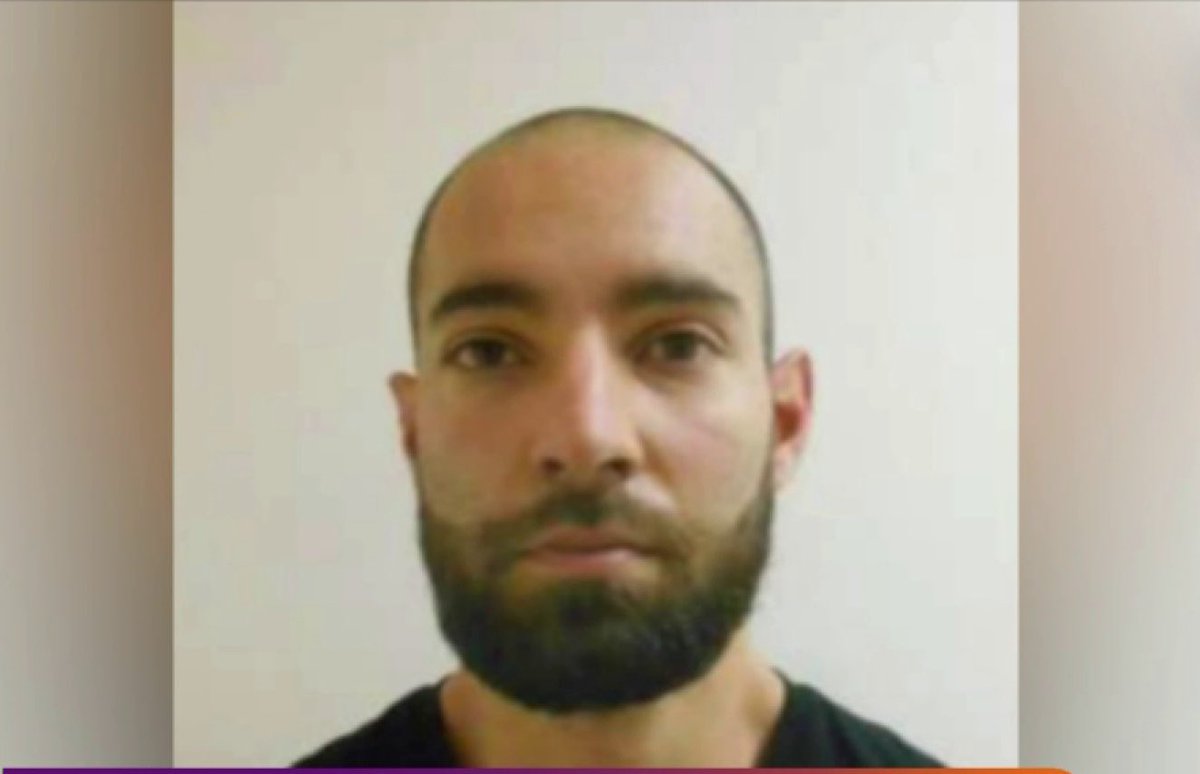 ⚡️🇫🇷FLASH - L’ancien policier Arnaud #Bonnefoy a été condamné à 22 ans de prison pour avoir étranglé sa compagne. Un verdict en deçà de ce qu’avait réclamé l’avocate générale qui avait requis 28 ans de réclusion et avait pointé la « complaisance » de la police lors de la GAV de