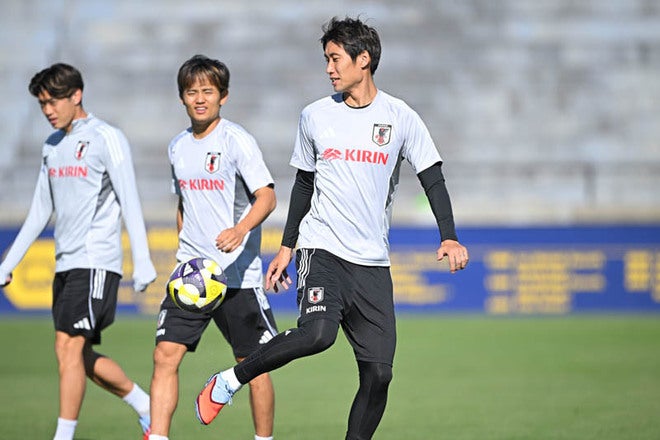 ◼️美品◼️バルセロナ◼️久保建英◼️三笘薫◼️サッカー◼️フットサル◼️練習 61VfCvBDDGL.jpg