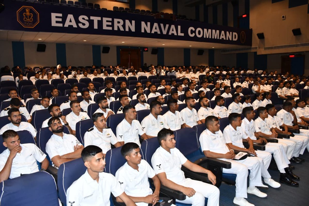IN_HQENC's tweet image. ⚓ Engineering Excellence for Maritime Might! 🌊

🌟A Workshop on New Maintenance Practices for Diesel Engines was held at Eastern Naval Command, Visakhapatnam on 04 Sep 25, co-ordinated by Diesel Testing &amp;amp; Tuning Team, #Vizag.

⚓️Presided over by RAdm Ravnish Seth, CSO (Tech),…
