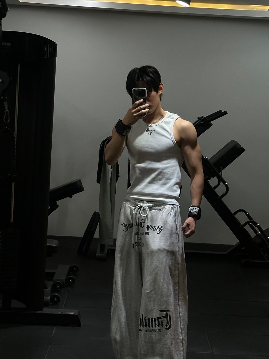 Veinalang's tweet image. So paano na kami niyan? Hindi na kayo naawa man lang?! Ganto na ba talaga?!