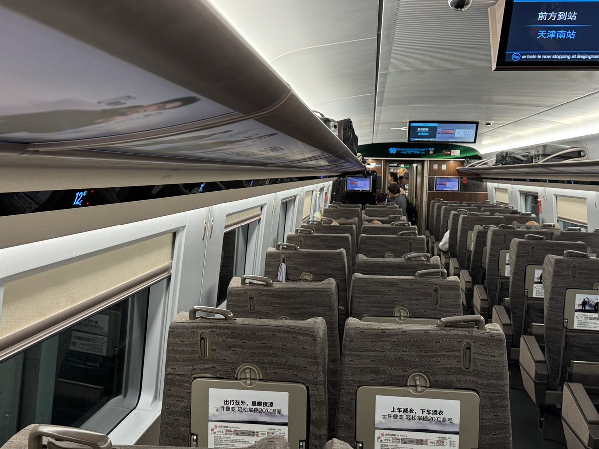 Roman Šmucler tweet media