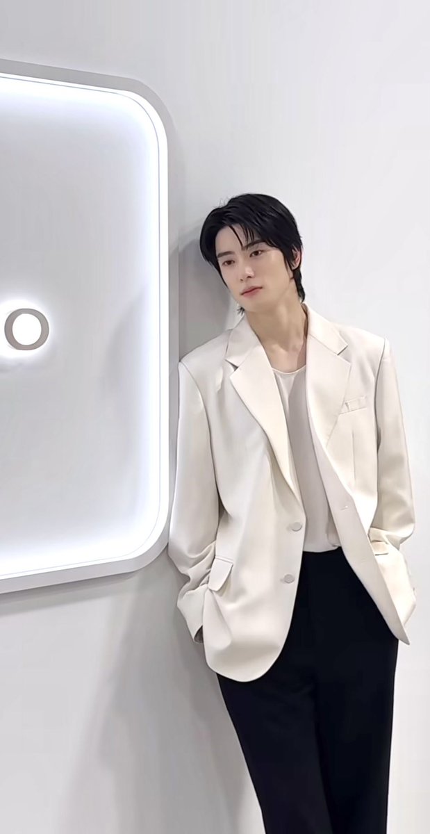 _nneocityy's tweet image. 🤍🤍🤍