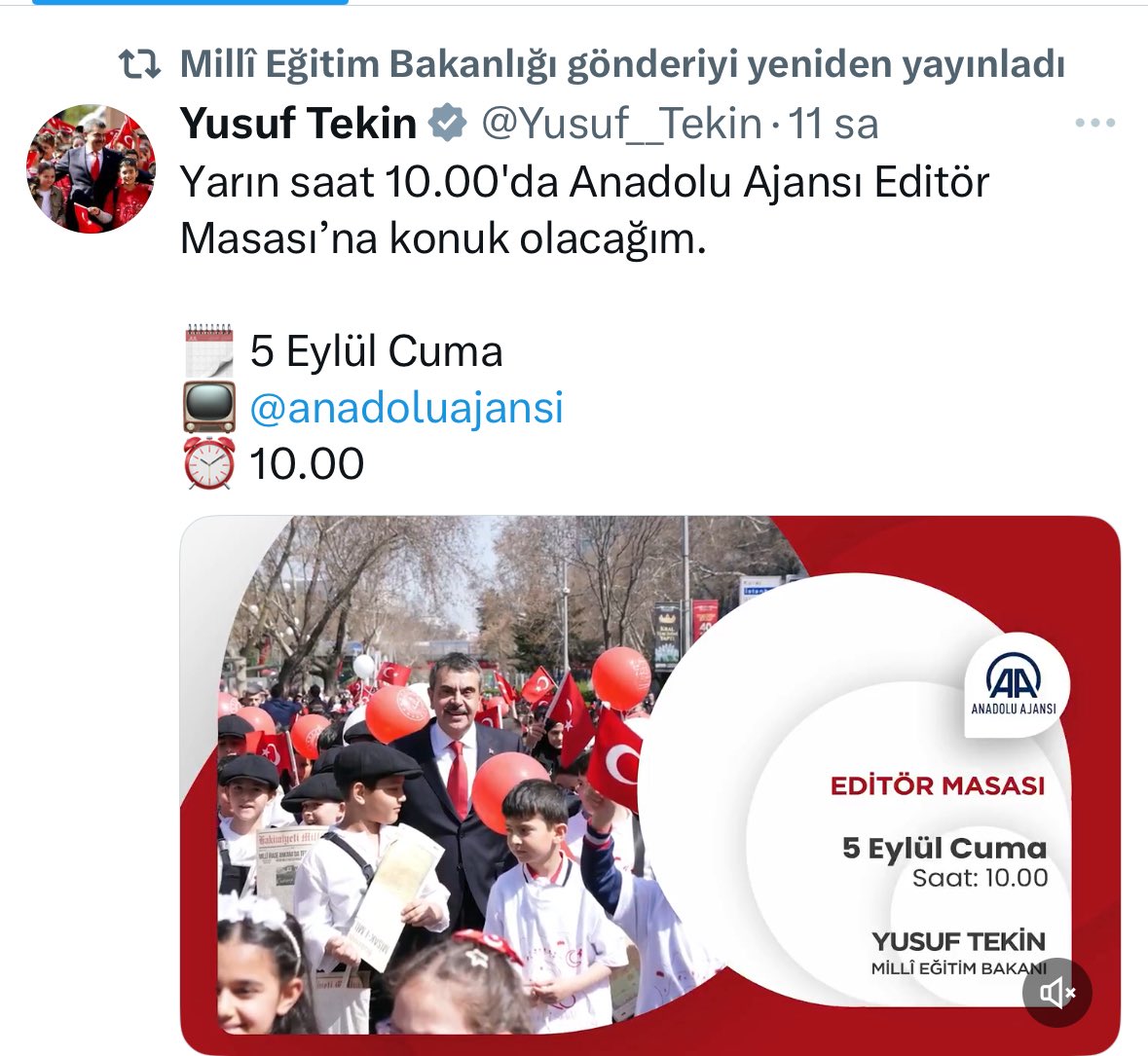 ozbozdogan's tweet photo. 8 Eylül Pazartesi günü okullar açılacak ve öğretmenler günlerdir seslerini duyurmaya çalışıyorlar. MEB, öğretmenlerin haklı taleplerine kayıtsız kalmak yerine sorunlara çözüm üretmelidir. 
#MülakatZulmünde306Gün
#ResenÇözümDeğilSürgün
#ProjeOkulunaAdalet 
#CB24KPSSEkAtamaHaktır https://t.co/uDuq0H1Q9W