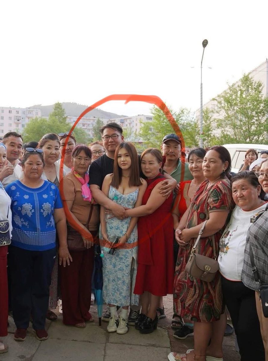 Хөтөл сахалд байхдаа ашигтай ажиллаж байсан гэдэг. Өөрөөр хэлбэл хувийн сектор гал алдуулахгүй аваад явчихдаг. Мань Наба очоод тийм ч центрпүк ийм ч зуух ажиллахгүй гээд л гоншигнож баахан гал алдуулж ажлаа өгсөн. Одоо 100 төгрөгний бүтээгдэхүүн 170 төгрөгөөр үйлдвэрлэж бга гэсэн