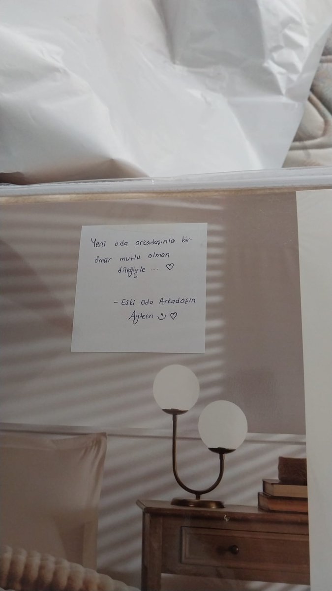 Üniversitedeki oda arkadaşımın jesti der susarım 🫠❤️