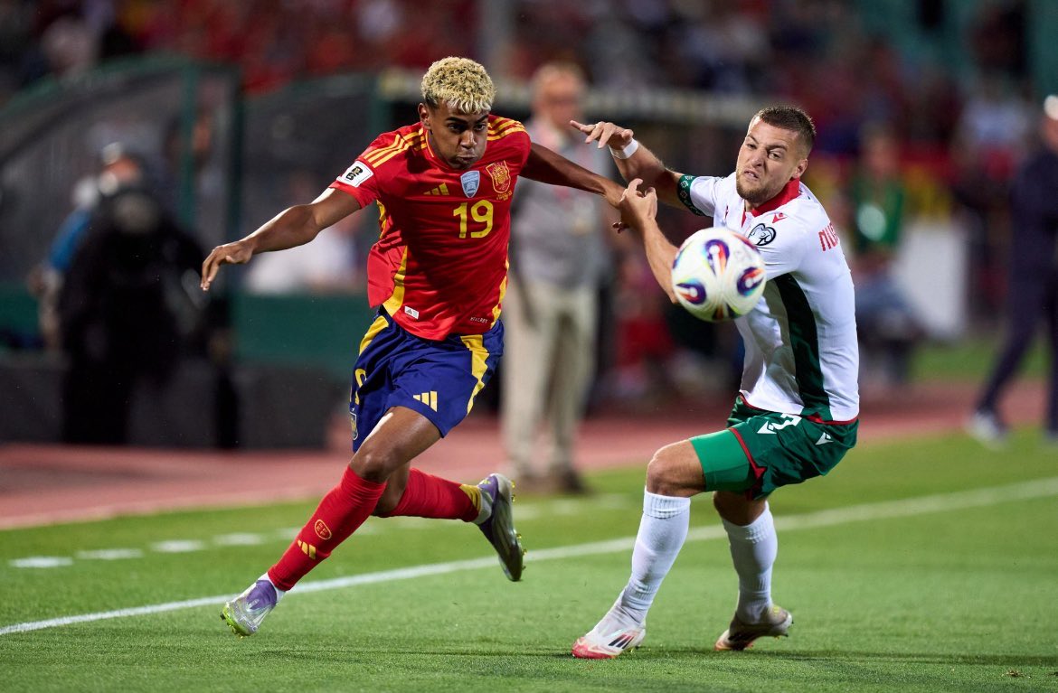 Lamine Yamal for club and country this season.

vs Mallorca - ⚽️🅰️
va Levante - 🅰️
vs Rayo Vallecano - ⚽️
vs Bulgaria - 🅰️