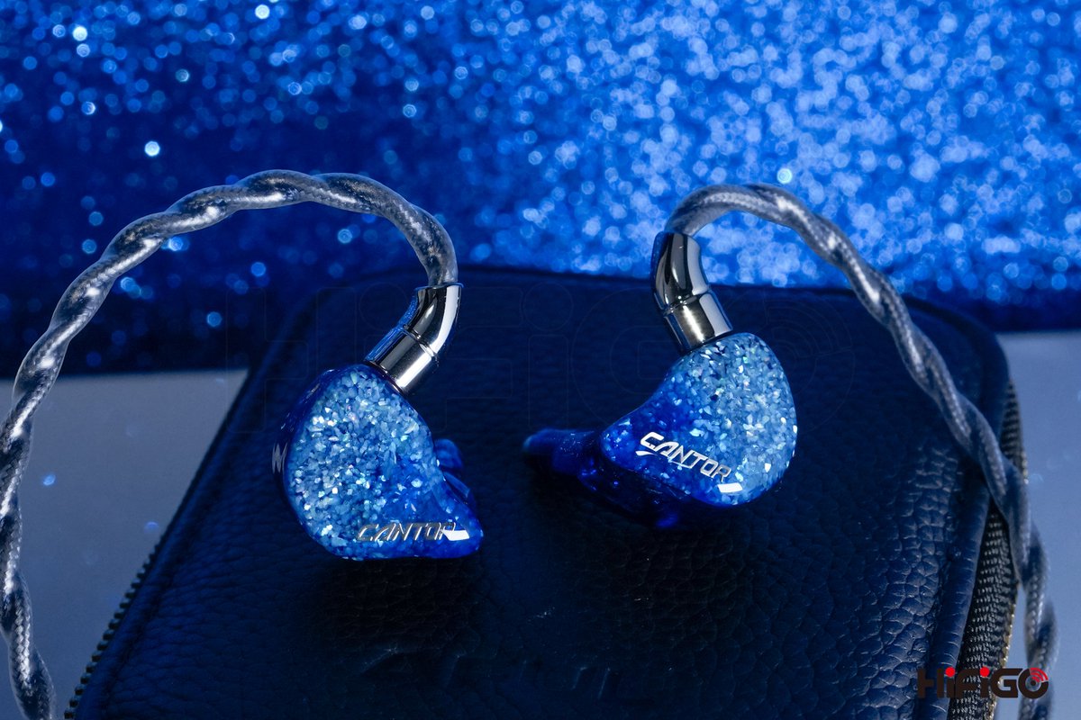 HifigoJp's tweet image. 🎶 音で物語を紡ぐようなイヤホン
🙌 AFUL Cantor MarineEcho は聴きやすく、音楽の魅力をしっかり感じられるイヤホンです🎤
HiFiGo: hifigo.com/products/aful-…
AliExpress: aliexpress.com/item/100500756…
#AFUL #Cantor #IEM #HiFiGo #音楽 #オーディオ #日常