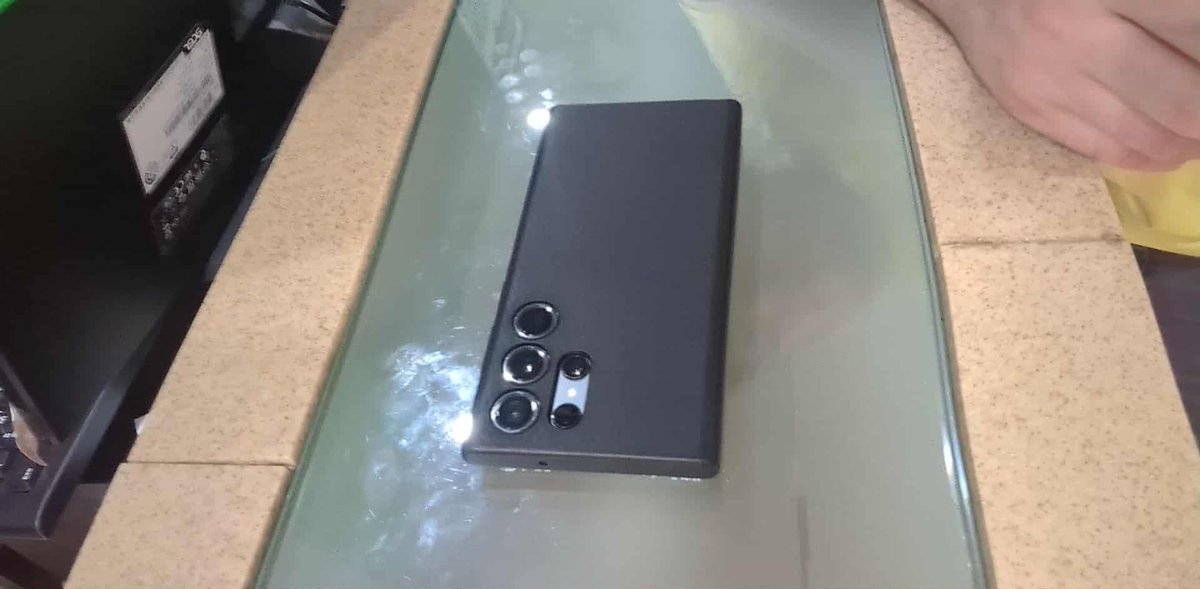 Phone found in Astana lads will take it home with them ..if it's yours let us know.