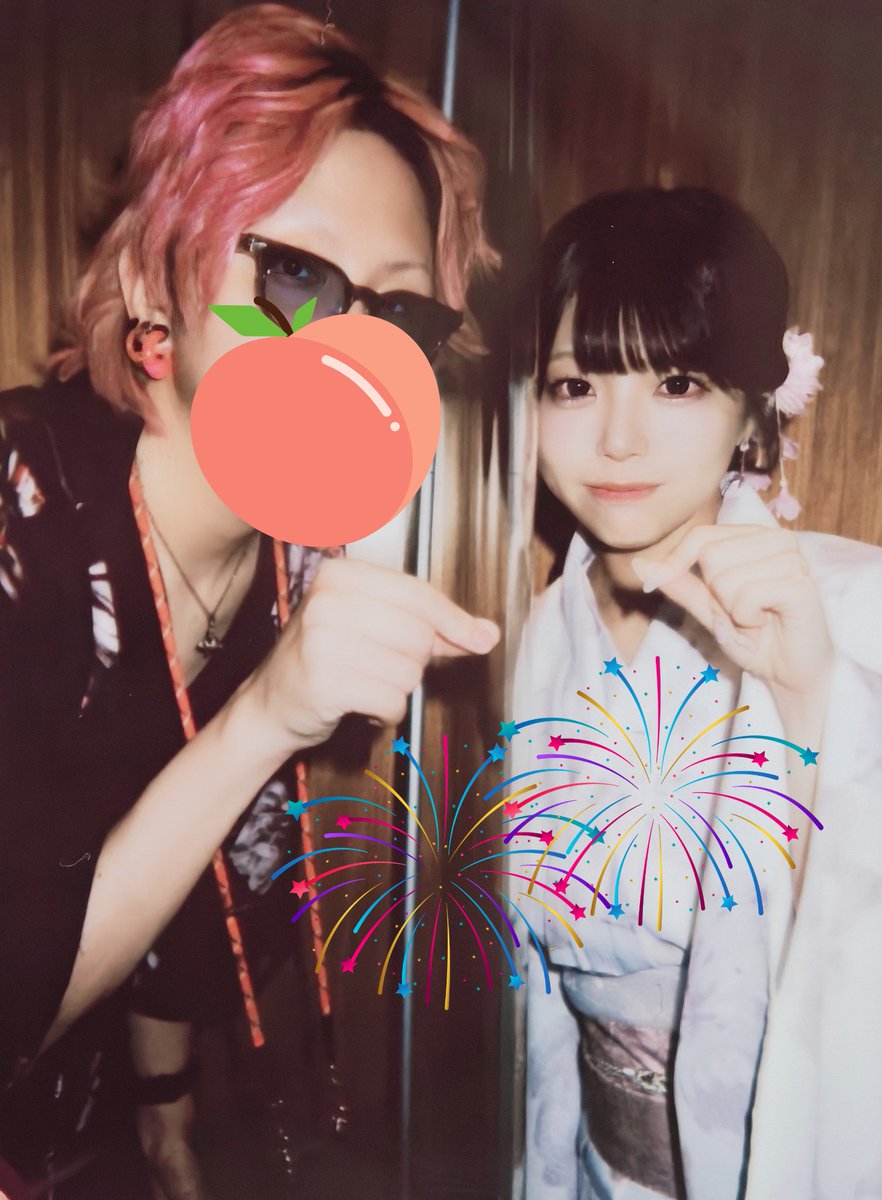 桃蓮玉☆。.:＊・゜✡ SUN WIN WAH White Lotus Seed Paste Mooncakes (2 Yolks) 新