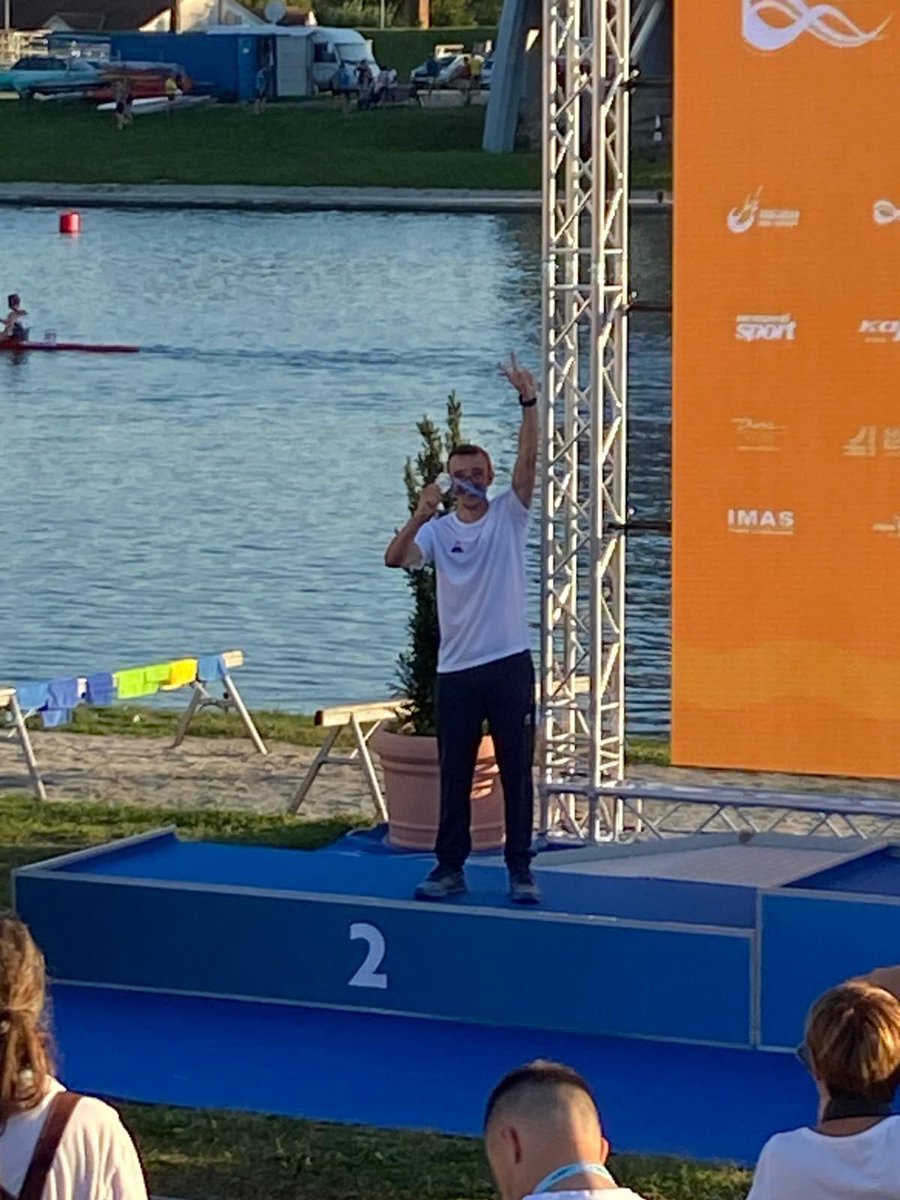 🥇🥈🥉🥉 Hier les bleus ont remportés 4️⃣ médailles au Championnat du Monde #Marathon et #Paramarathon 🛶

🥇 François JONQUET guidé par Nicolas LEBOT
🥈 Clément BODART
🥉 Agnès LEGROUX
🥉 Orlan COATTRIEUX

Un grand bravo à toutes et tous 👏

#OËKALATRIBU
