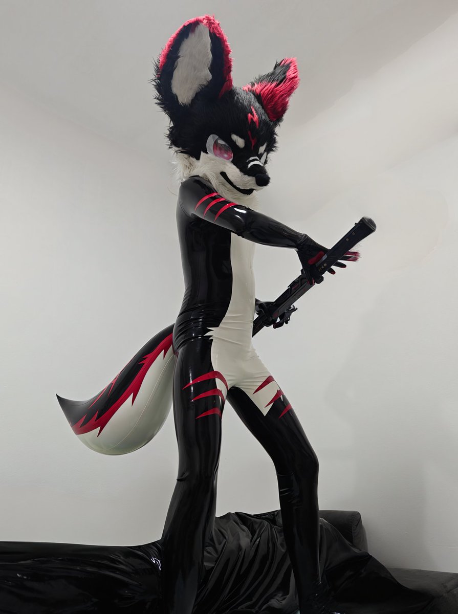 ~Maxwell tweet media