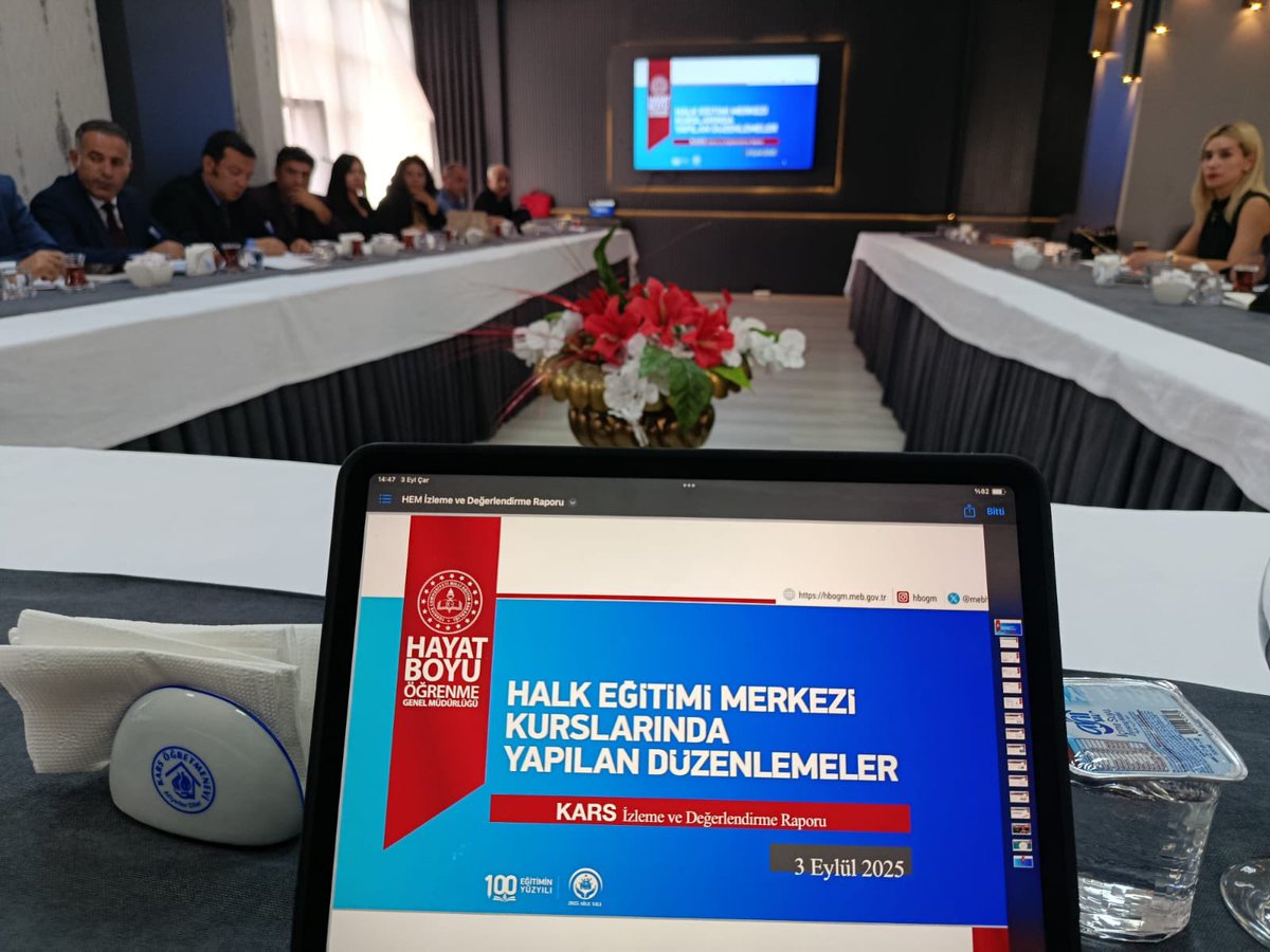 Genel Müdürlüğümüz tarafından Kars, Ardahan ve Iğdır illerinde il millî eğitim müdürleri, ilçe millî eğitim müdürleri ve halk eğitimi merkezi müdürlerinin katılımı ile "İl Hayat Boyu Öğrenme İzleme ve Değerlendirme Toplantıları"  düzenlendi. Toplantıda
✓Türkiye Yüzyılı Maarif