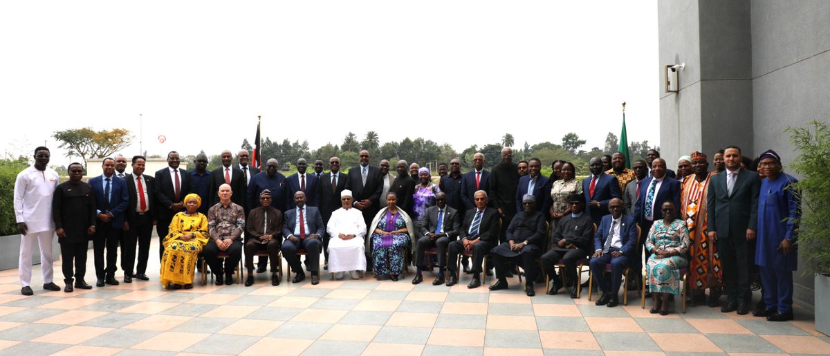T4PAfrica's tweet photo. Itโs a wrap! ๐ธ from High-Level Review of @_AfricanUnion Governance, Peace & Secโty Frameworks held in Nairobi. W/@T4PAfrica support, leaders worked to recalibrate Africaโs responses to geopolitical & continental challenges. #TfP30PeaceInAction https://t.co/LLftag5Z6c