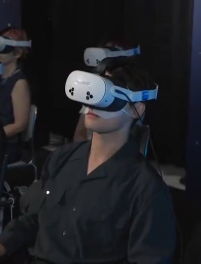 코코넛들을 만났을때                      가상의 준수를 만났을때