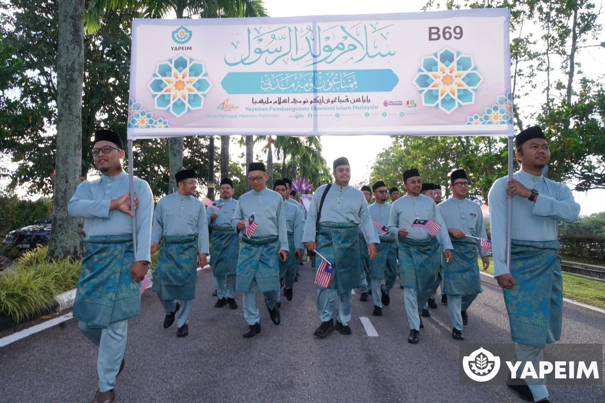 YAPEIM Sertai Sambutan Maulidur Rasul SAW 1447H/2025 Peringkat Kebangsaan

Serdang, 5 September 2025 – Yayasan Pembangunan Ekonomi Islam Malaysia (YAPEIM) turut serta dalam Sambutan Maulidur Rasul SAW 1447H/2025 Peringkat Kebangsaan yang berlangsung di Taman Ekspo Pertanian