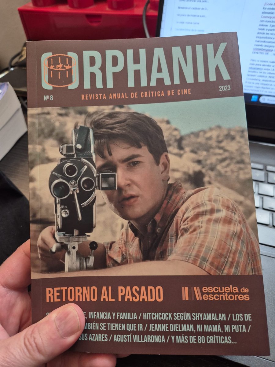 No conocía yo ORPHANIK (por casualidad he descubierto la de 2023), revista de crítica creada por los alumnos de Crítica Cinematográfica de la Escuela de Escritores de Madrid, y me lo he pasado realmente bien descubriendo nuevas y apasionadas firmas. Qué gran iniciativa.
