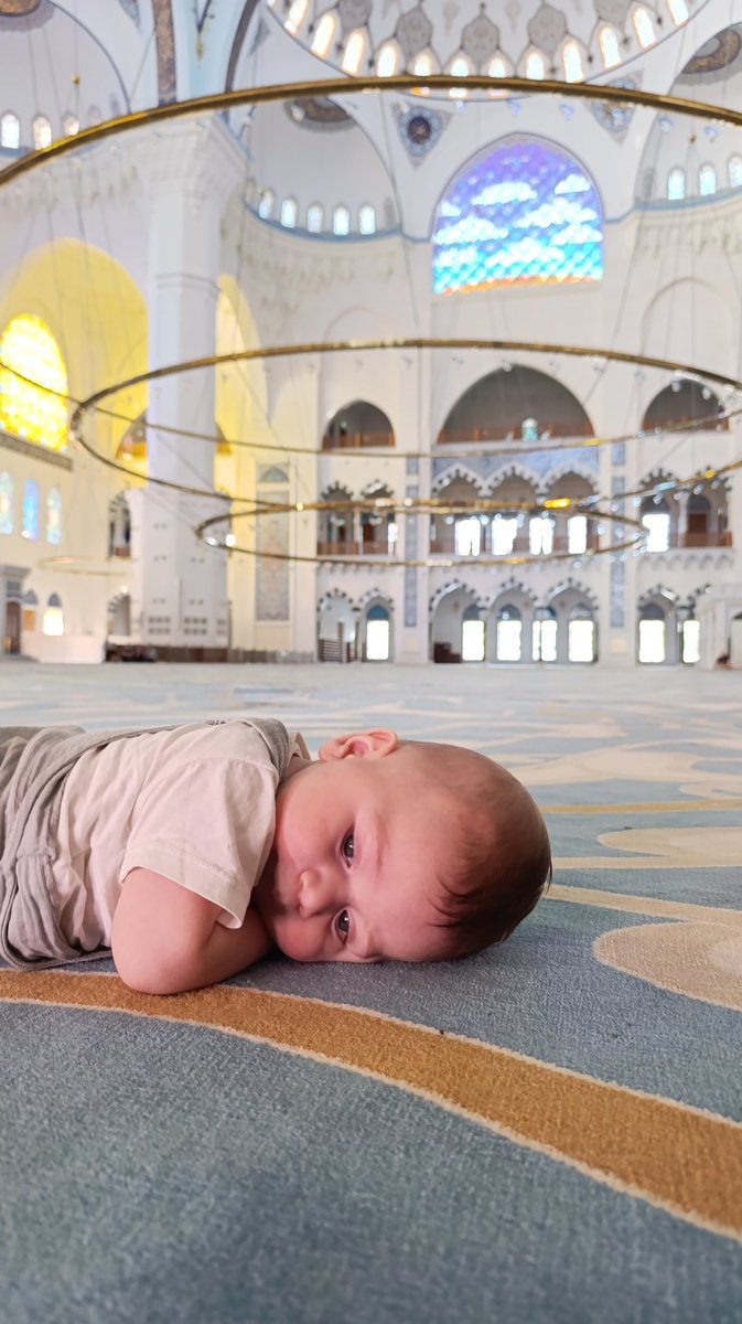 Seninle bütün camileri gezme işi 😍😍😍