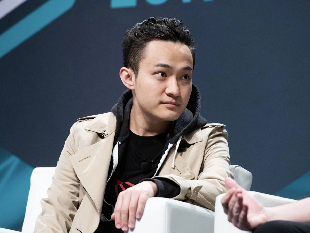 IQ Wiki 제공, Justin Sun과 WLFI 토큰 동결 관련 일러스트