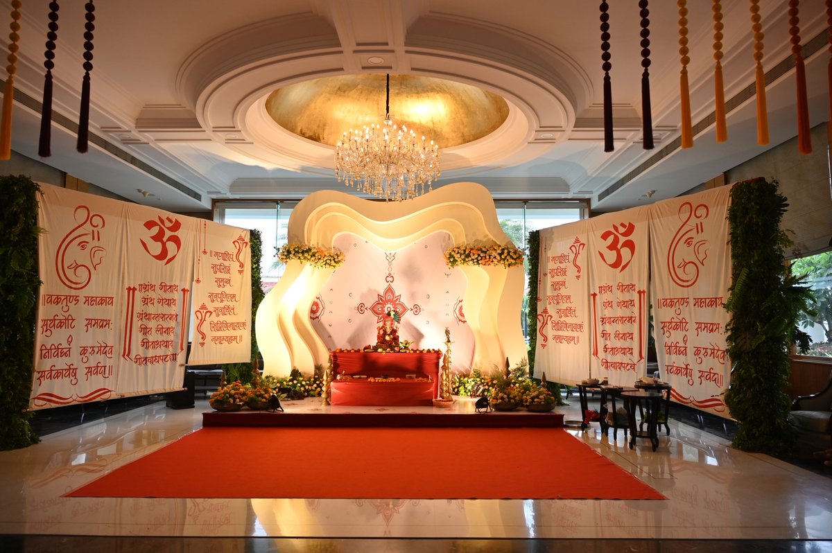 glidemtech's tweet image. 𝗞𝗶𝗰𝗸𝗶𝗻𝗴 𝗼𝗳𝗳 𝗚𝗹𝗶𝗱𝗲’𝘀 𝟭𝟮𝘁𝗵 𝗔𝗻𝗻𝗶𝘃𝗲𝗿𝘀𝗮𝗿𝘆 𝘄𝗶𝘁𝗵 𝗮 𝗚𝗮𝗻𝗲𝘀𝗵 𝗔𝗮𝗿𝘁𝗶 ! 🙏✨

🌟 Explore life at Glide and current opportunities: glidemtech.com/careers/

#GlideTurns12 - and we’re just getting started!
#GaneshAarti #Ahmedabad #GlideTechnology