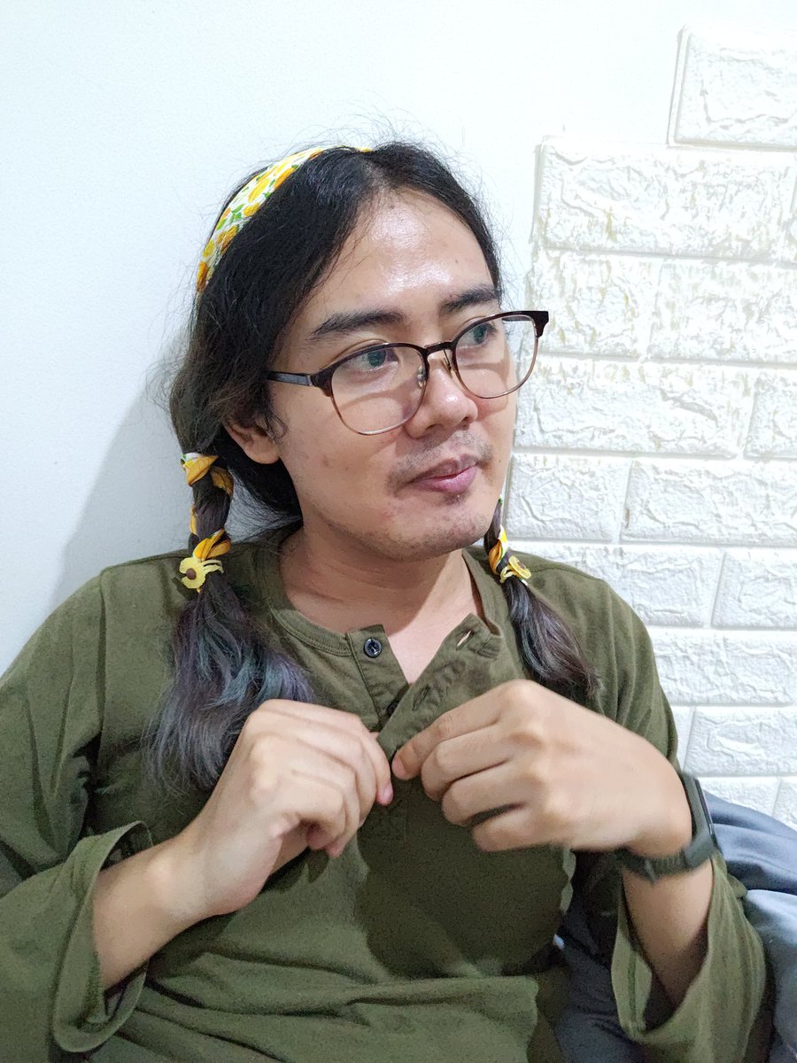 Dikepang istri sama anak, cantik kan akooohhh