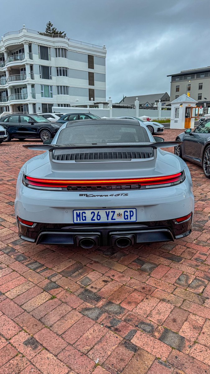 Kumbi-M on Cars tweet media