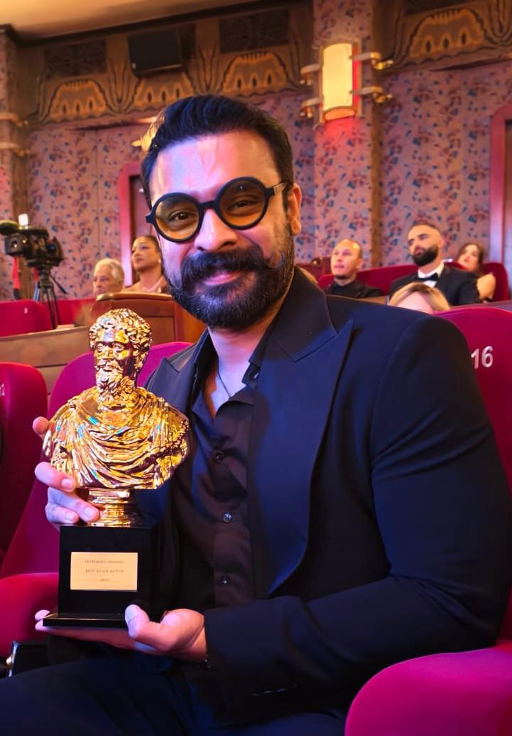anuvind (@_yourstrulyanu) on Twitter photo Another international honor returns home.
<a href="/ttovino/">Tovino Thomas</a> secures his second Septimius Award, for his performance in Narivetta.
His earlier win for 2018 marked history, this one strengthens it.
#TovinoThomas Another international honor returns home.
<a href="/ttovino/">Tovino Thomas</a> secures his second Septimius Award, for his performance in Narivetta.
His earlier win for 2018 marked history, this one strengthens it.
#TovinoThomas