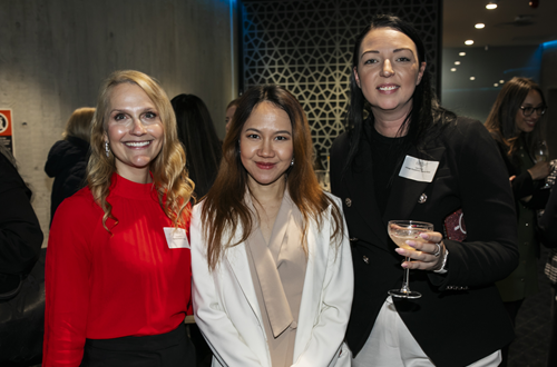 zurl.co/tI7CI 

Last few places for the Canberra Executive PA Summit 

18th September. You are invited to come along to the Event Organisers &amp; Executive PA Summit, a free networking &amp; professional development day coming to Canberra for the first  time.