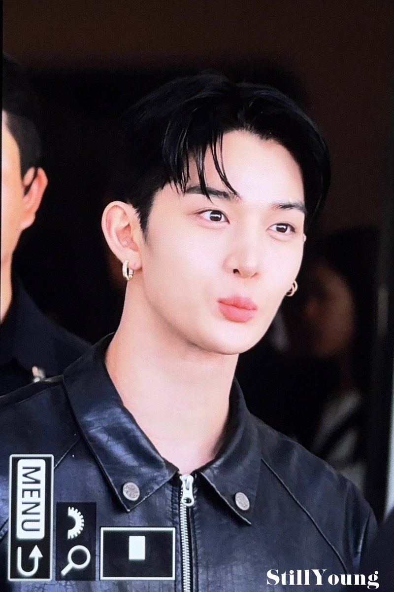 250905 SFW 퇴근

😽

#배진영 #BAEJINYOUNG #裵珍映