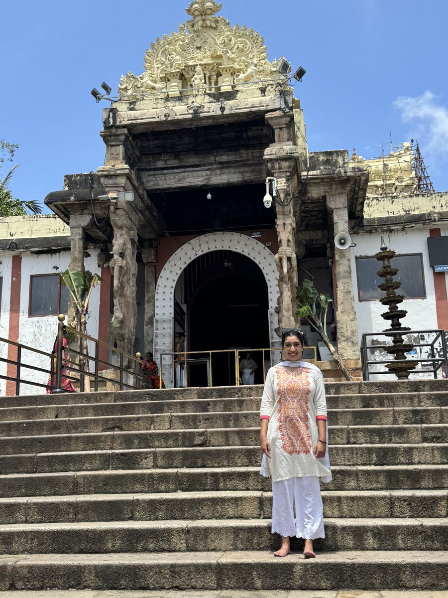 ukinchennai's tweet photo. ഓണം ആശംസകൾ! ✨🌸

Follow the journey of our DHM @ShaliniMed in Trivandrum on the special occasion of #Onam2025 

She began her celebrations with a visit to the sacred Padmanabhaswamy Temple 🙏! Truly a spiritual start.  1/n🧵 https://t.co/tg04fZS2Ky