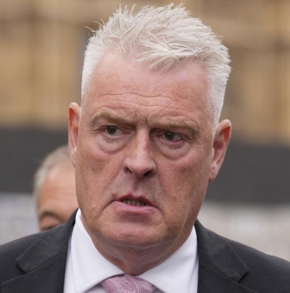 Tush27J's tweet image. Lee Anderson
Andrea Jenkyns 
Jake Berry
Nadine Dorries
.......aka The ReCons
Whose only allegiance is to their fragile egos

#BBCBreakfast #GMB #ReCons