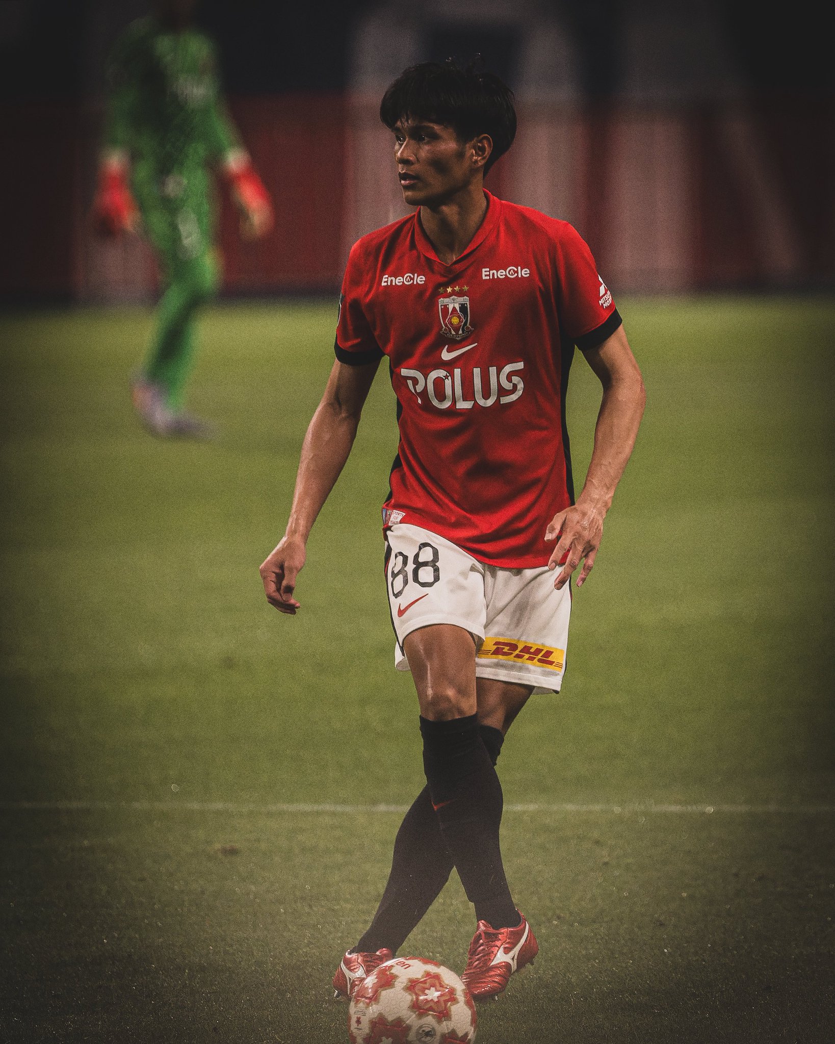 浦和レッズ 長沼洋一 選手 バスタオル 浦和レッズ 長沼洋一 選手 バスタオル 2025背番号タオルマフラー