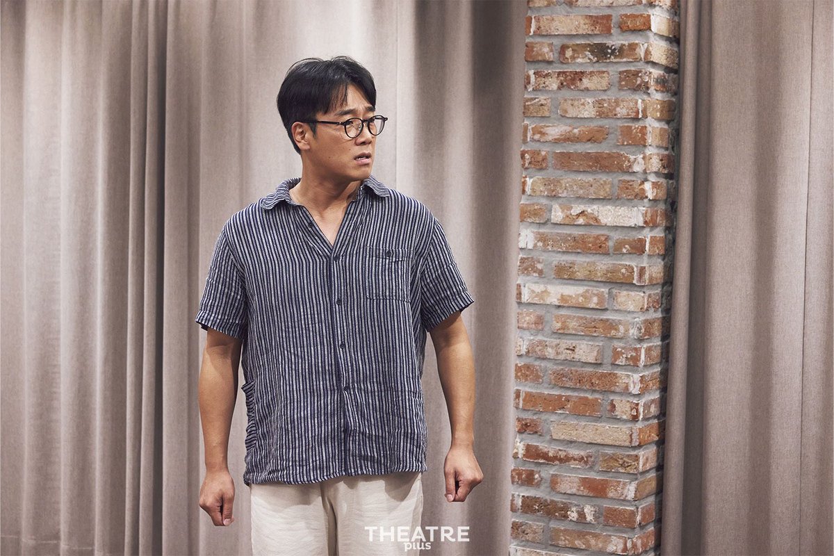 시어터 플러스에 연극 <물의 소리> 기사가 올라갔습니다

m.theatreplus.co.kr/article/people…

이동호 - 김민상, 박호산, 김주헌 
최나연 - 서정연, 우현주, 정운선 
김기풍 - 이승준, 이석준, 김남희

#시어터플러스 #물의소리