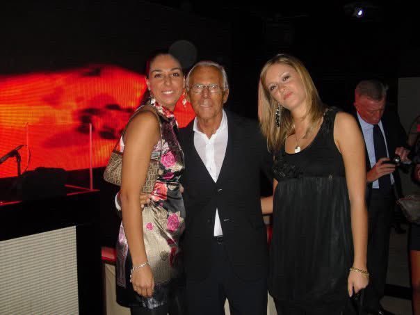 Onorata di averti conosciuto e di averti stretto la mano, anche solo per un istante. 
Unico e irripetibile Re della moda.🙏🏻🤍

#GiorgioArmani