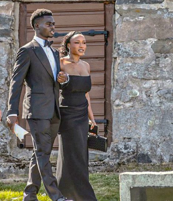 Like if you wish Bukayo Saka a very happy 24th birthday! ✨